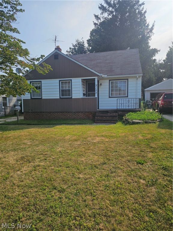 2177 Green Ridge Drive, Wickliffe, OH 44092