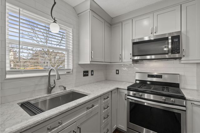 826 Elgin Circle, Pickerington, OH 43147