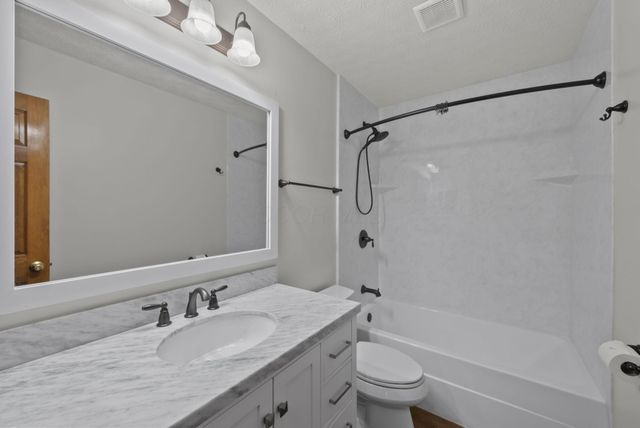 826 Elgin Circle, Pickerington, OH 43147