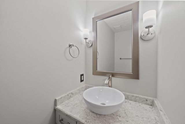 826 Elgin Circle, Pickerington, OH 43147