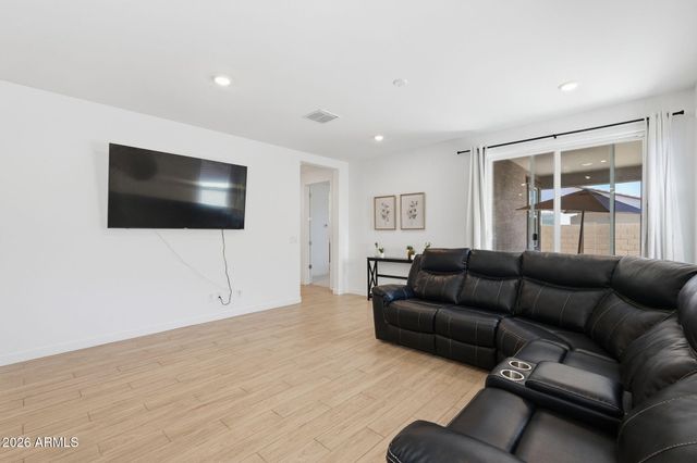 4572 E FRENCH Road E, San Tan Valley, AZ 85143
