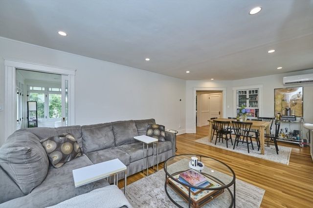 41 Lynde Ave, Melrose, MA 02176