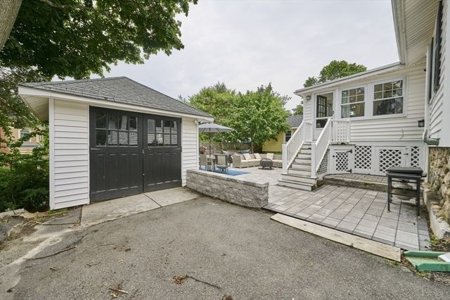 41 Lynde Ave, Melrose, MA 02176