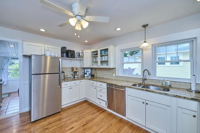 41 Lynde Ave, Melrose, MA 02176