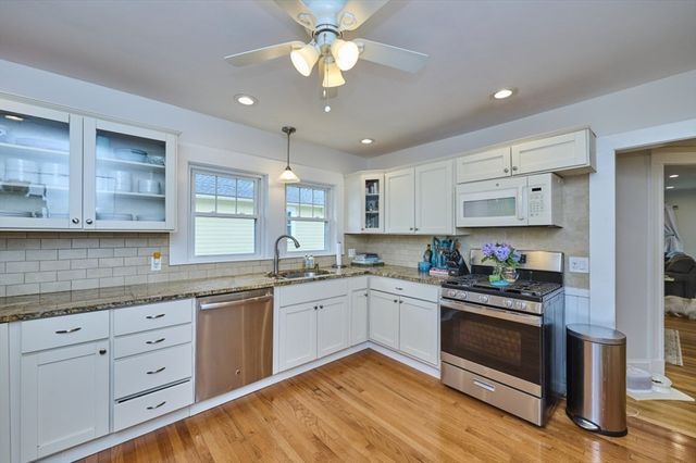 41 Lynde Ave, Melrose, MA 02176