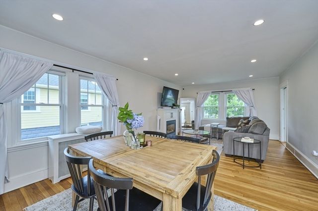 41 Lynde Ave, Melrose, MA 02176