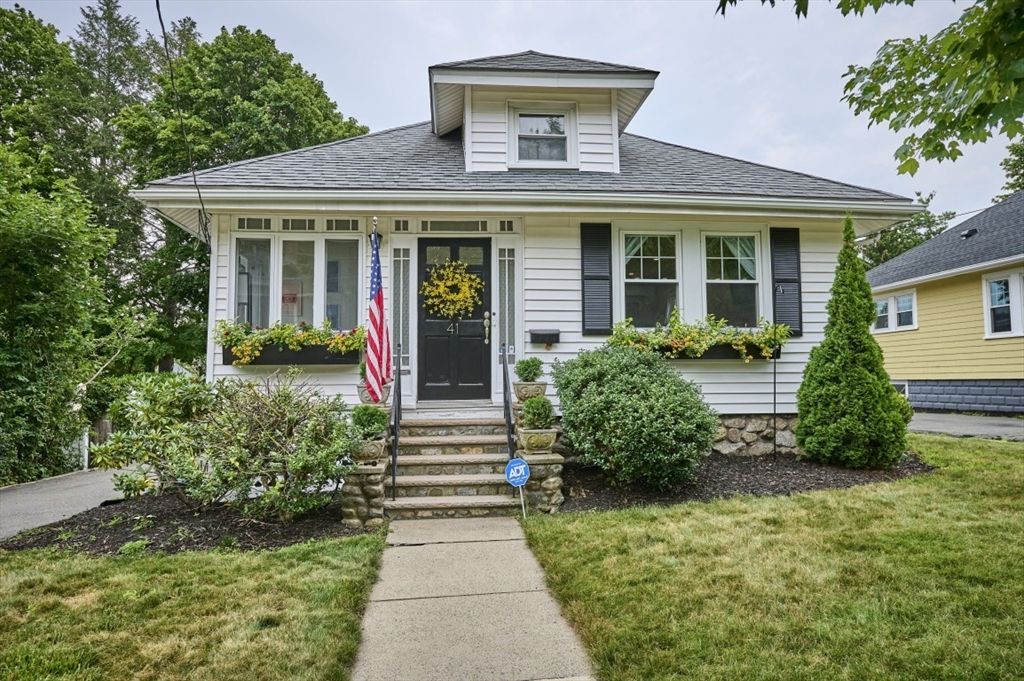 41 Lynde Ave, Melrose, MA 02176