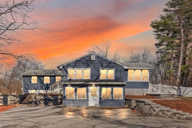 7 Manning Rd, Chelmsford, MA 01824