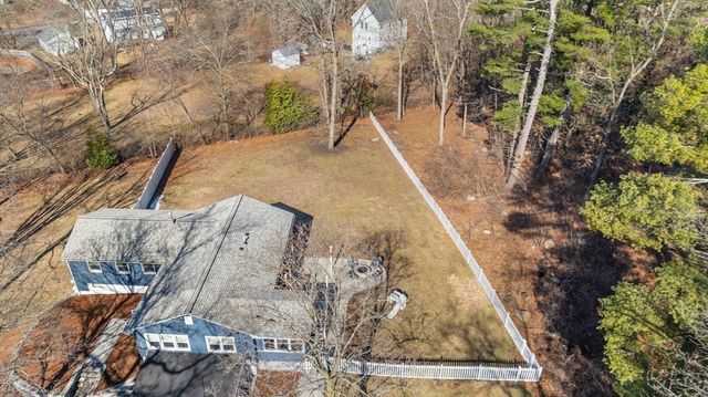 7 Manning Rd, Chelmsford, MA 01824