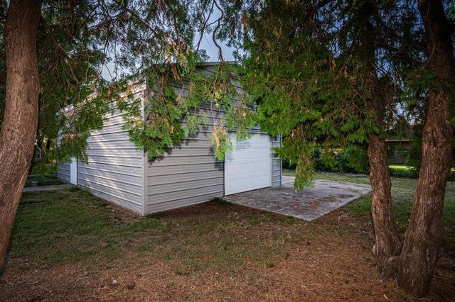 3325 S Lightner Lane, Oklahoma City, OK 73179