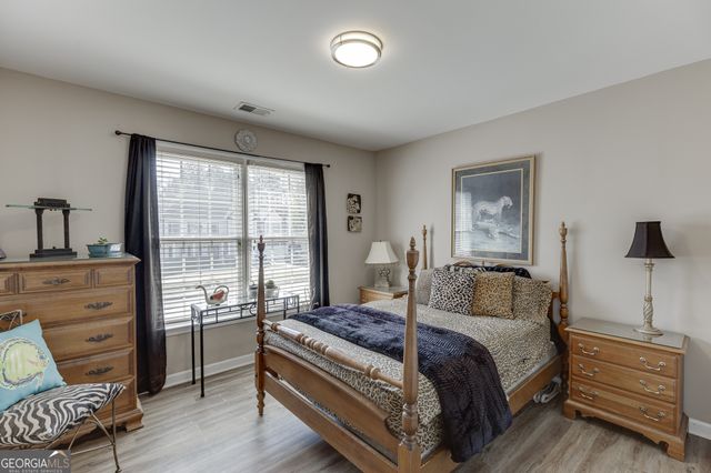 3795 Regal Oaks Drive, Suwanee, GA 30024