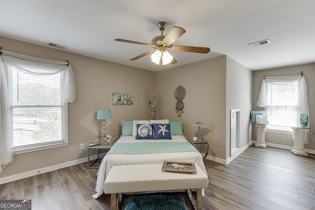 3795 Regal Oaks Drive, Suwanee, GA 30024