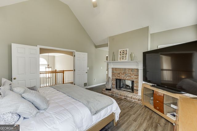 3795 Regal Oaks Drive, Suwanee, GA 30024