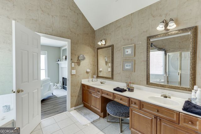 3795 Regal Oaks Drive, Suwanee, GA 30024