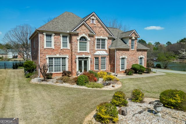 3795 Regal Oaks Drive, Suwanee, GA 30024