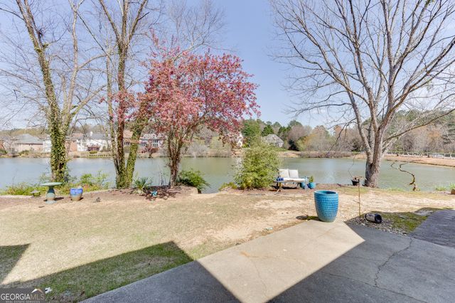 3795 Regal Oaks Drive, Suwanee, GA 30024