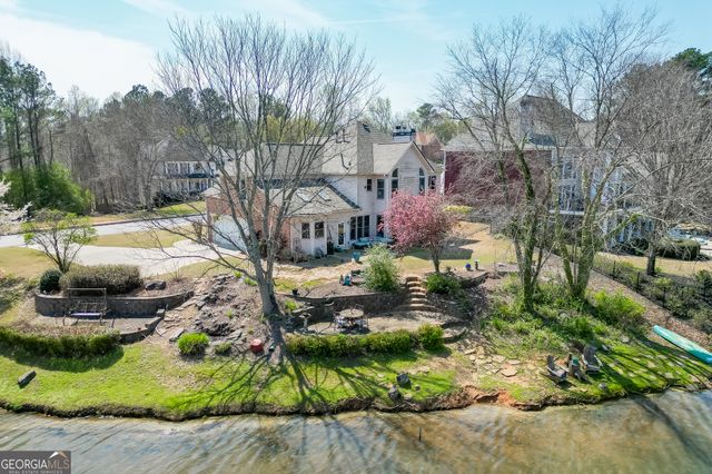 3795 Regal Oaks Drive, Suwanee, GA 30024
