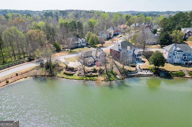 3795 Regal Oaks Drive, Suwanee, GA 30024