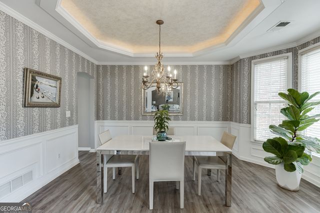 3795 Regal Oaks Drive, Suwanee, GA 30024