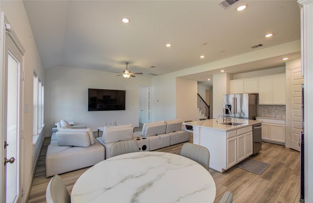 2816 Oakheath Crest Court, Pearland, TX 77089