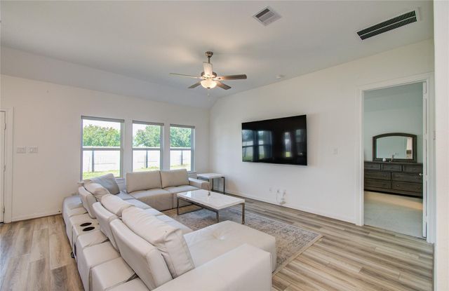 2816 Oakheath Crest Court, Pearland, TX 77089