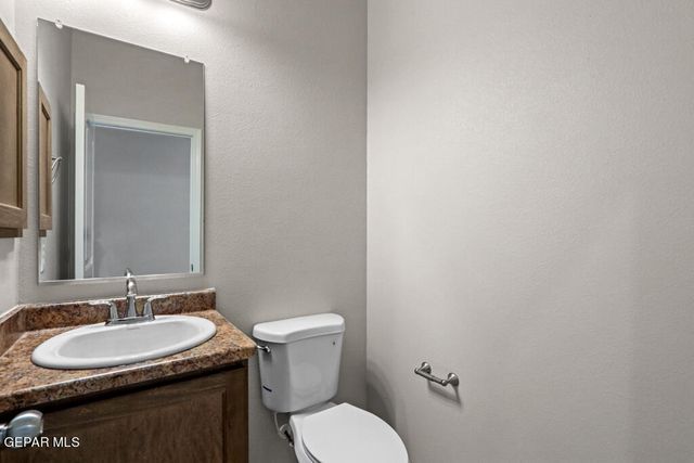 806 HC Gilbert Minjares Drive A, Socorro, TX 79927