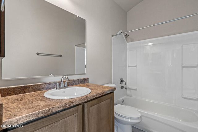 806 HC Gilbert Minjares Drive A, Socorro, TX 79927