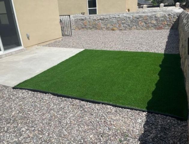806 HC Gilbert Minjares Drive A, Socorro, TX 79927