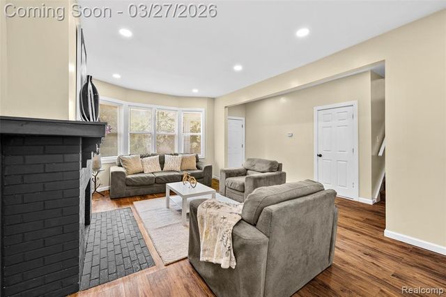 3196 Helen Street, Detroit, MI 48207