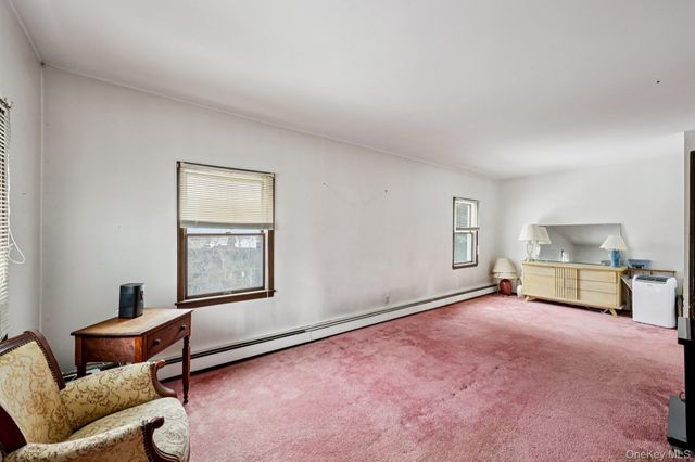 82 Vernon Avenue, East Norwich, NY 11732