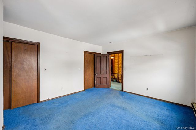 82 Vernon Avenue, East Norwich, NY 11732