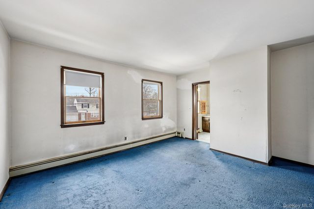 82 Vernon Avenue, East Norwich, NY 11732