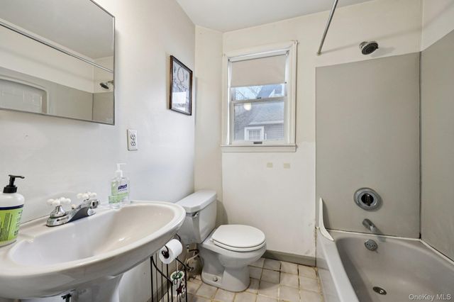 82 Vernon Avenue, East Norwich, NY 11732