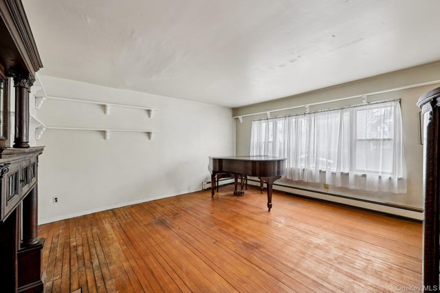 82 Vernon Avenue, East Norwich, NY 11732