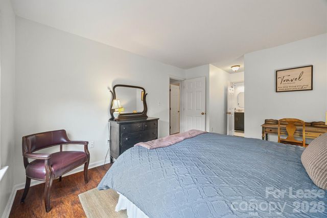 5003 Sharon Road K, Charlotte, NC 28210