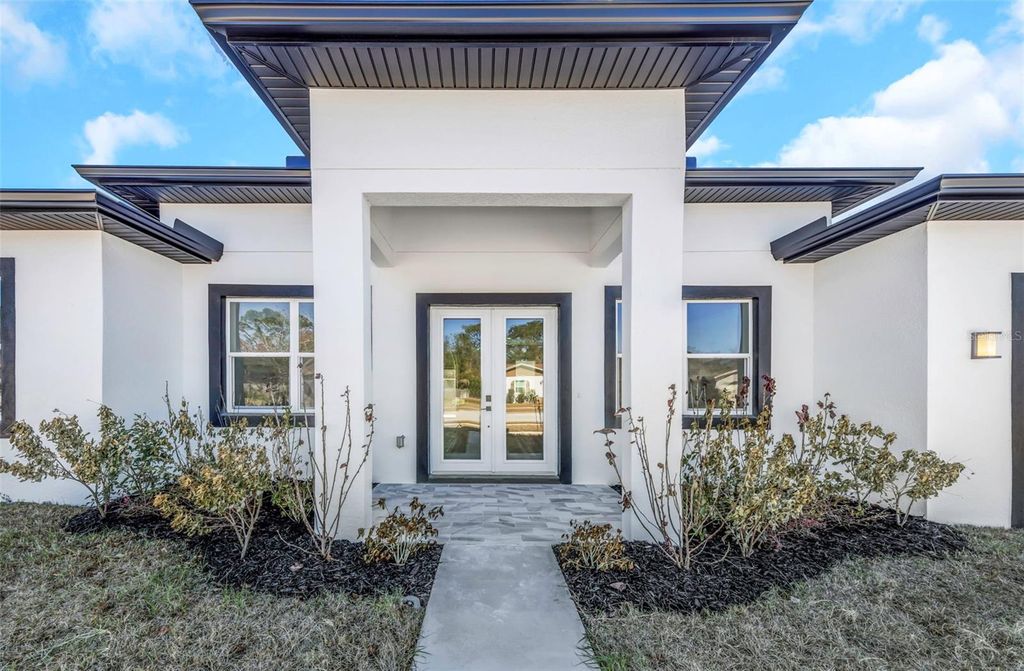 Image 2 of property listing at 18850 GREEN PARK ROAD, Hudson, FL 34667