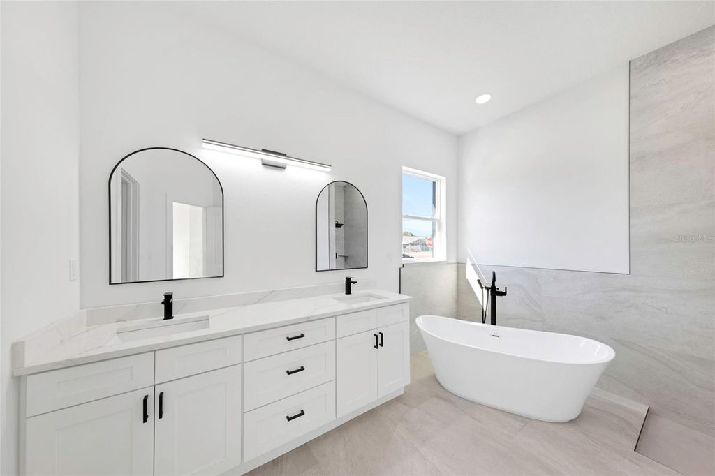 Image 30 of property listing at 18850 GREEN PARK ROAD, Hudson, FL 34667