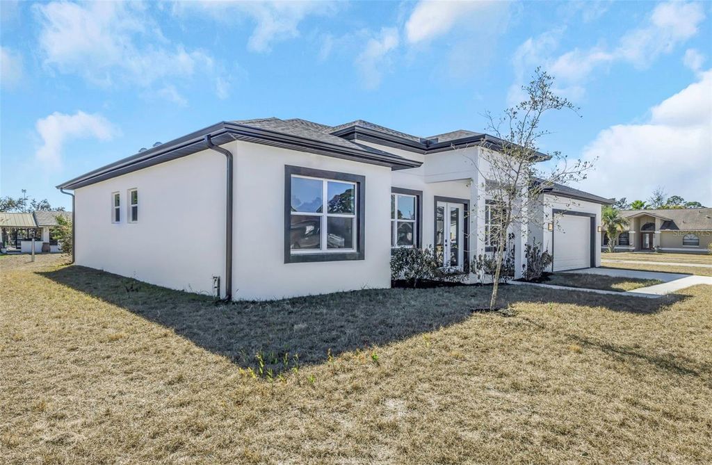 Image 4 of property listing at 18850 GREEN PARK ROAD, Hudson, FL 34667