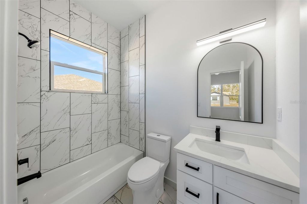 Image 39 of property listing at 18850 GREEN PARK ROAD, Hudson, FL 34667