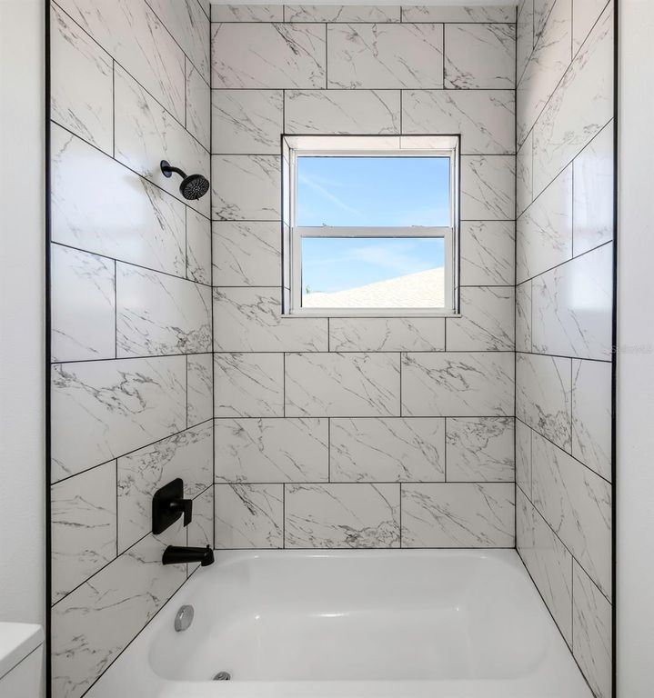 Image 43 of property listing at 18850 GREEN PARK ROAD, Hudson, FL 34667