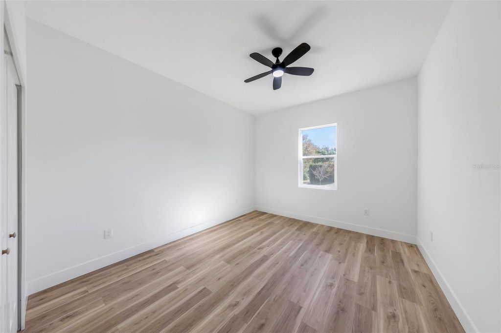 Image 44 of property listing at 18850 GREEN PARK ROAD, Hudson, FL 34667