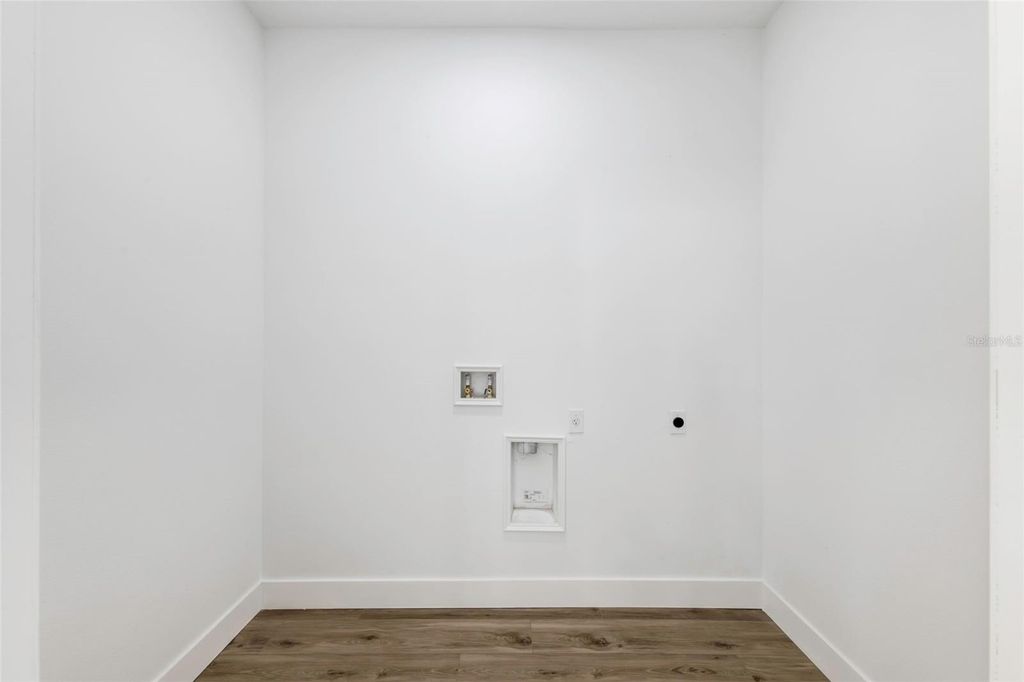 Image 47 of property listing at 18850 GREEN PARK ROAD, Hudson, FL 34667