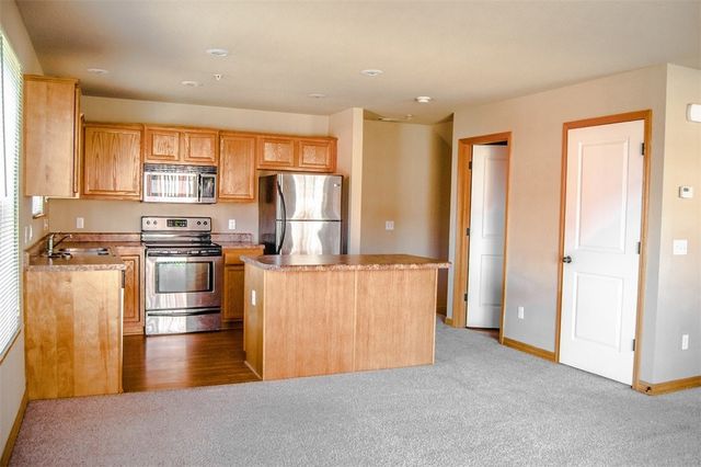 2869 W Hillshire Drive, Fayetteville, AR 72704