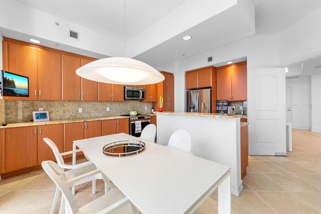 701 S Olive Avenue 1419, West Palm Beach, FL 33401