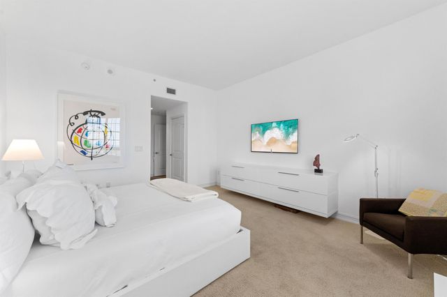 701 S Olive Avenue 1419, West Palm Beach, FL 33401