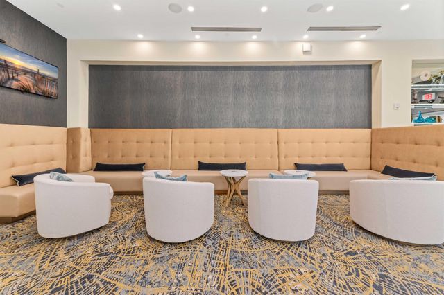 701 S Olive Avenue 1419, West Palm Beach, FL 33401