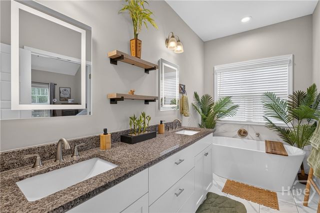 3755 Old Macon Darien Road SE, Ludowici, GA 31316