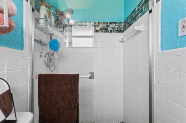 6881 Douglas Street, Hollywood, FL 33024