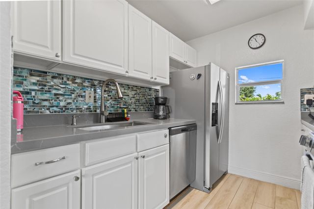 6881 Douglas Street, Hollywood, FL 33024