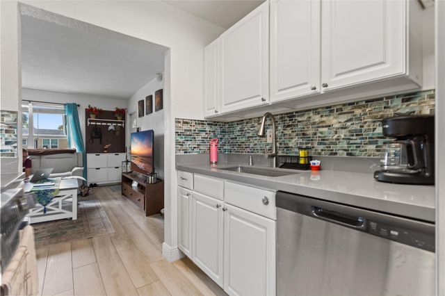 6881 Douglas Street, Hollywood, FL 33024